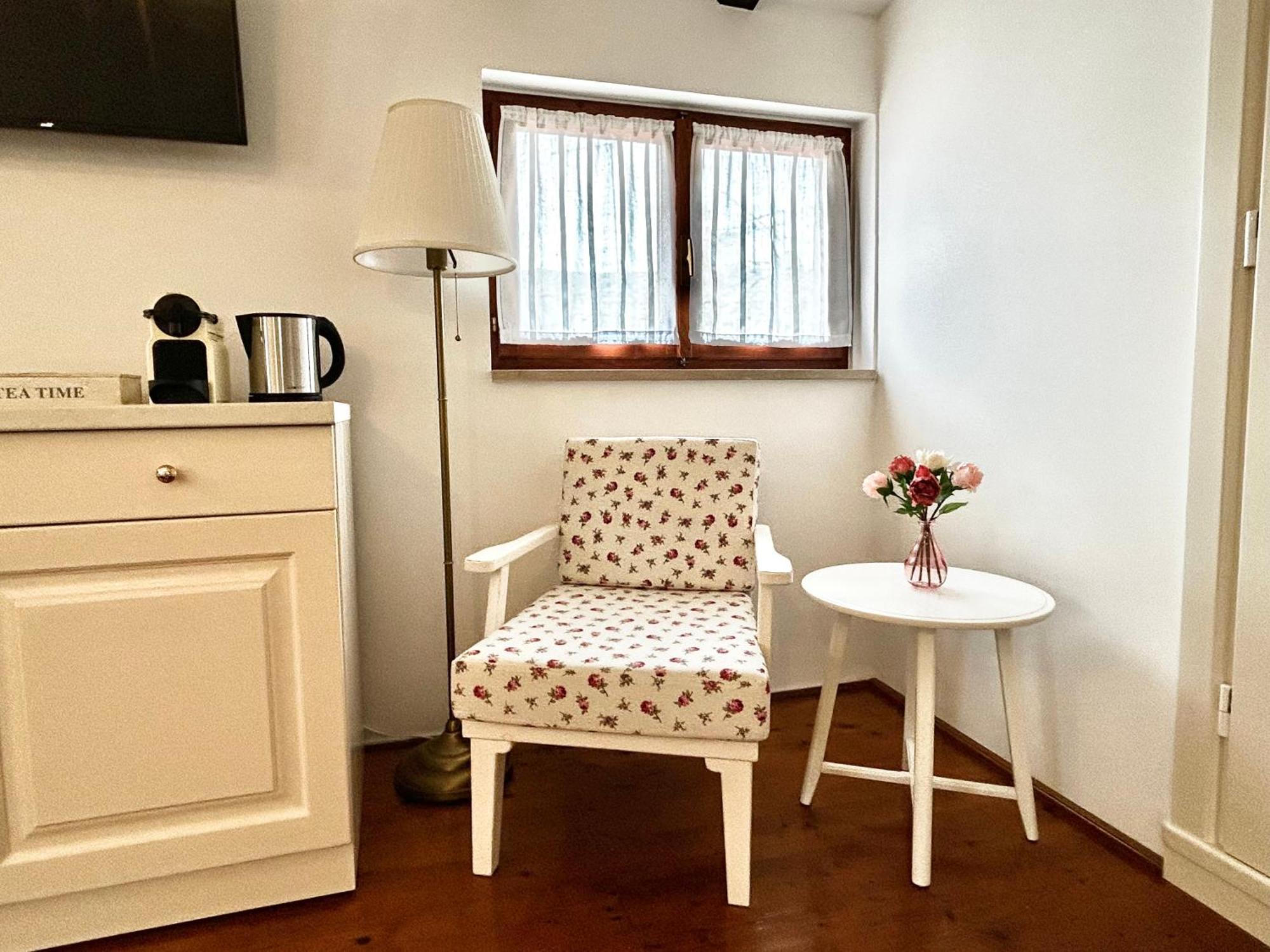 Guesthouse Casa Vittoria Ровінь Екстер'єр фото