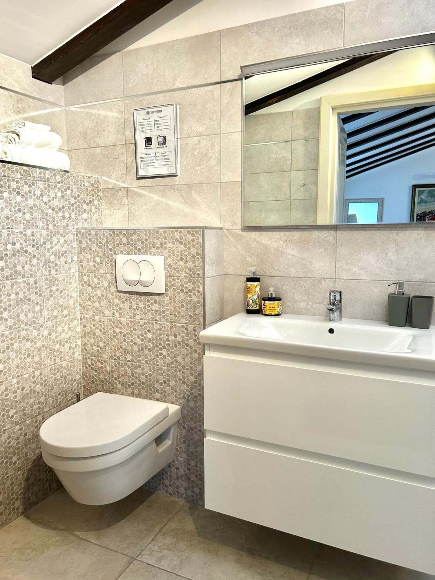 Guesthouse Casa Vittoria Ровінь Екстер'єр фото